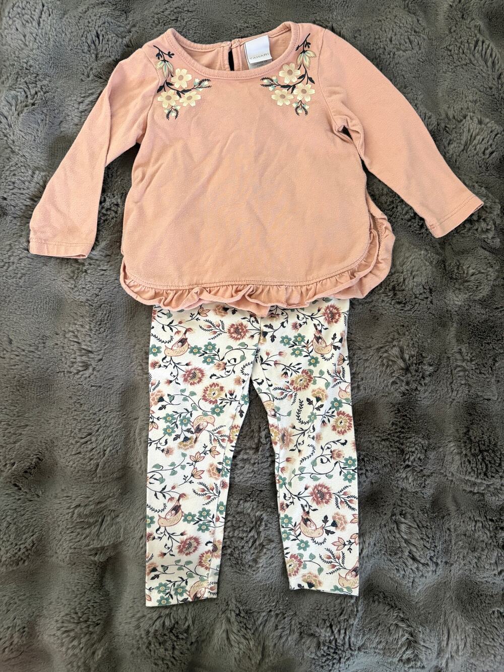 Tahari Peach Floral Ruffle Top + Leggings Set 12M Excellent Used